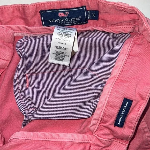 Salmon Colored Vineyard Vines Classic Cut Shorts Size 30 - Picture 2 of 4